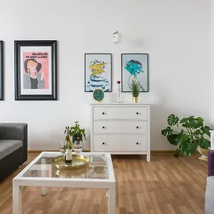 Discover - 3 Rakowicka St - Classic Near Main Station - Netflix Kraków